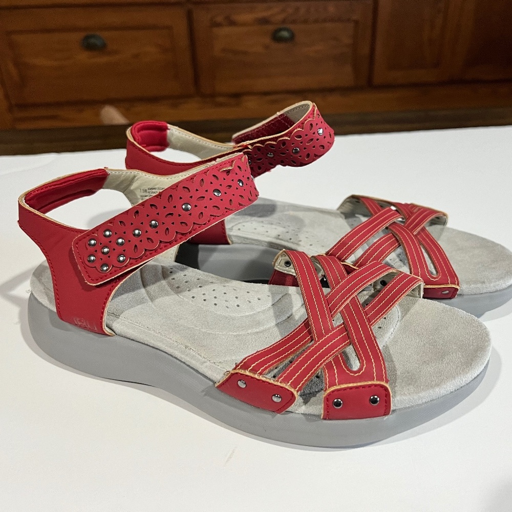 JBU by Jammu Memory Foam  Joanna Red Sandals Size 7.5W